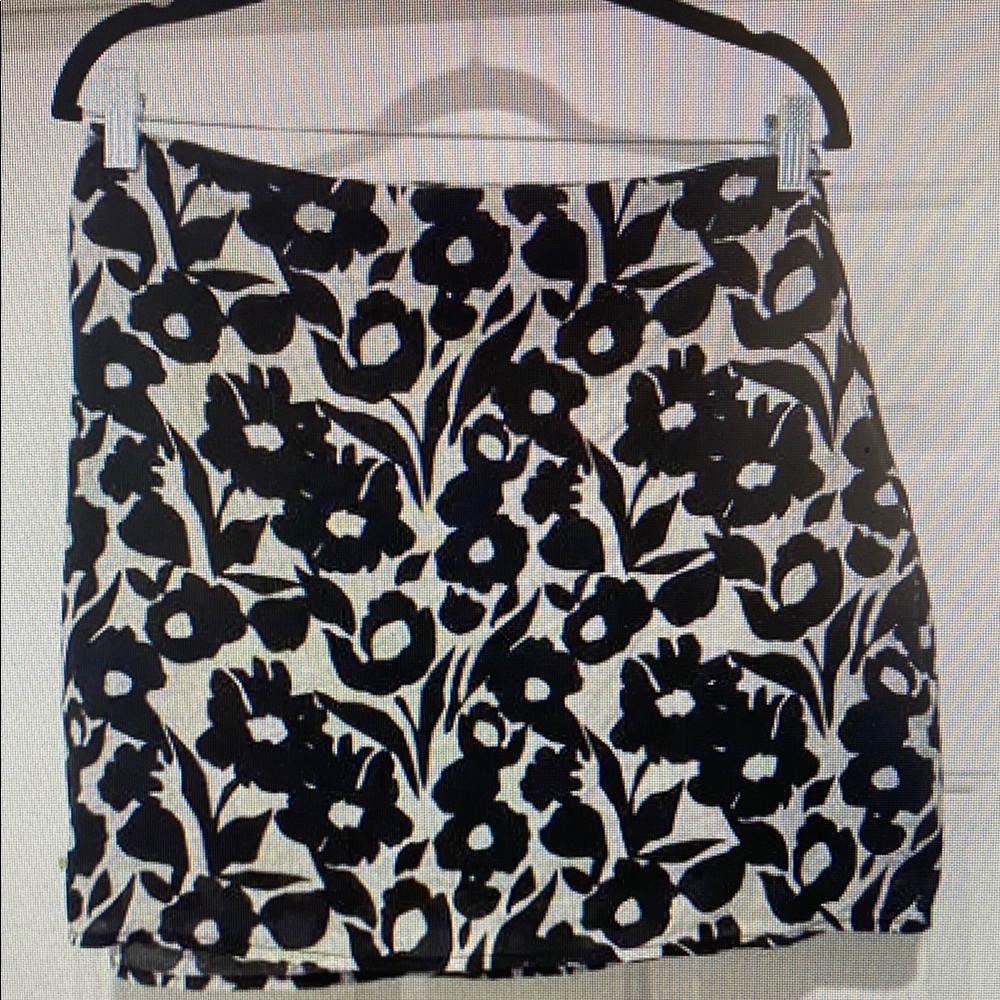 Lulus Flirty Direction Black and Ivory Floral Linen Mini Skirt